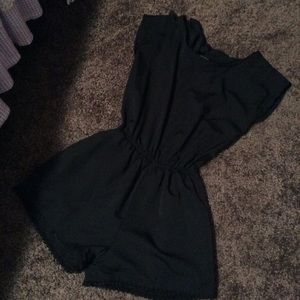 Super cute girls romper 7/8 black